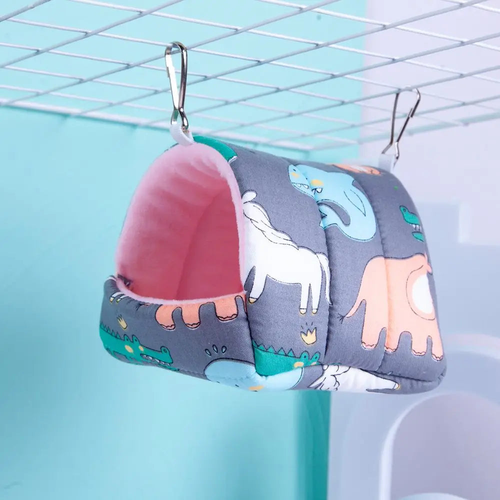 Cute Cartoon Guinea Pig Bed Nest, Warm Plush Small Animal House