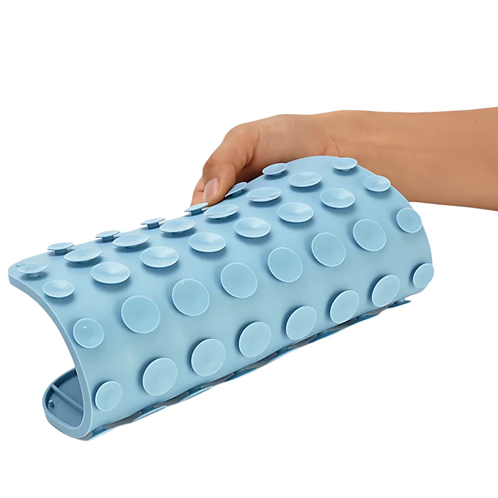 Slow Feeder Suction Lick Mat – 3D Maze Silicone Pad for Dogs & Cats