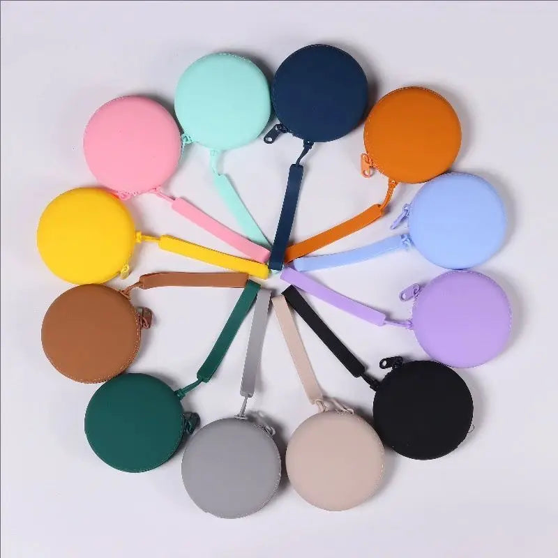 Silicone Dog Treat Pouch, Portable Clip-On Training Snack Holder