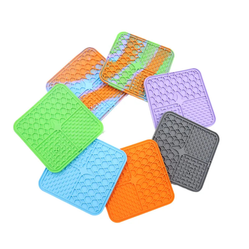Suction Cup Dog Lick Mat for Bath Time Distraction and Grooming