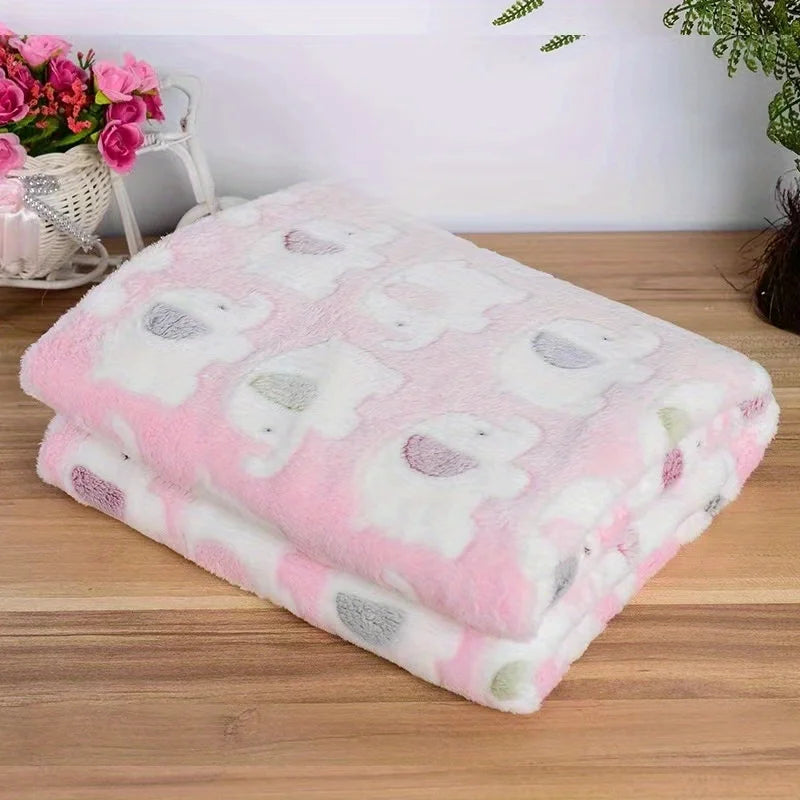 Christmas Elephant Flannel Pet Blanket for Dogs & Cats