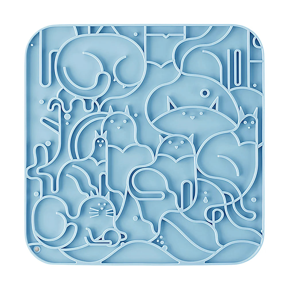 Slow Feeder Suction Lick Mat – 3D Maze Silicone Pad for Dogs & Cats