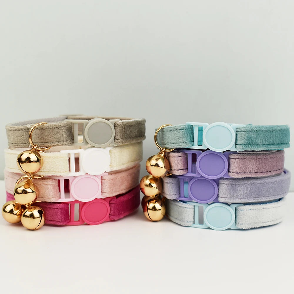 Adjustable Velvet Cat Collar with Bowknot, Safe Breakaway Style