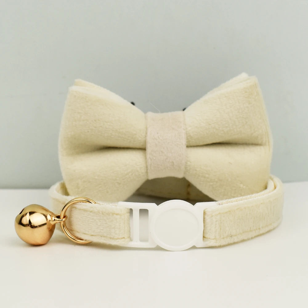Adjustable Velvet Cat Collar with Bowknot, Safe Breakaway Style