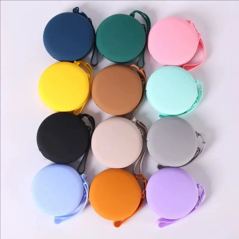 Silicone Dog Treat Pouch, Portable Clip-On Training Snack Holder