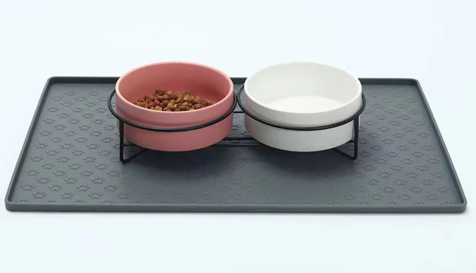 Waterproof Silicone Pet Food Mat, Non-Slip Bowl Placemat for Dogs