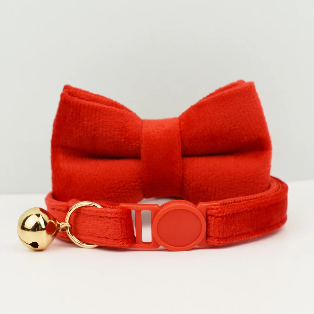 Adjustable Velvet Cat Collar with Bowknot, Safe Breakaway Style