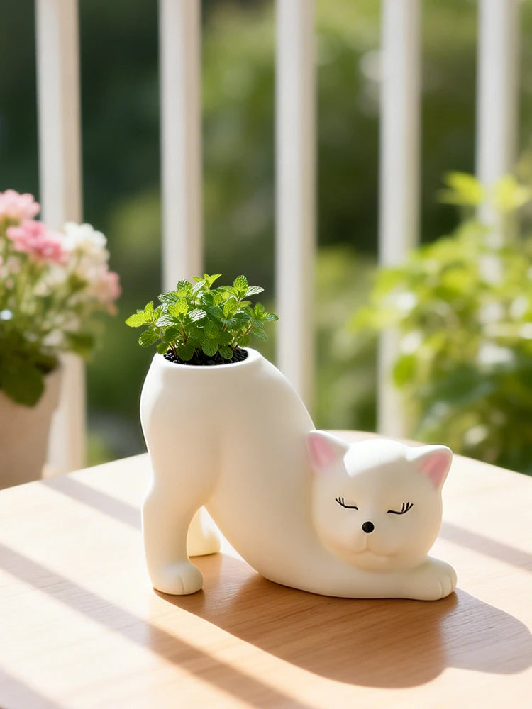 Curly Cat Resin Planter, Whimsical Kitty Pot for Succulents