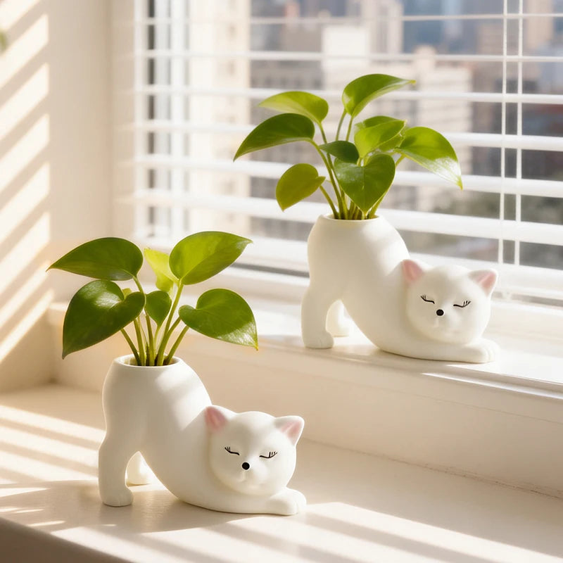 Curly Cat Resin Planter, Whimsical Kitty Pot for Succulents