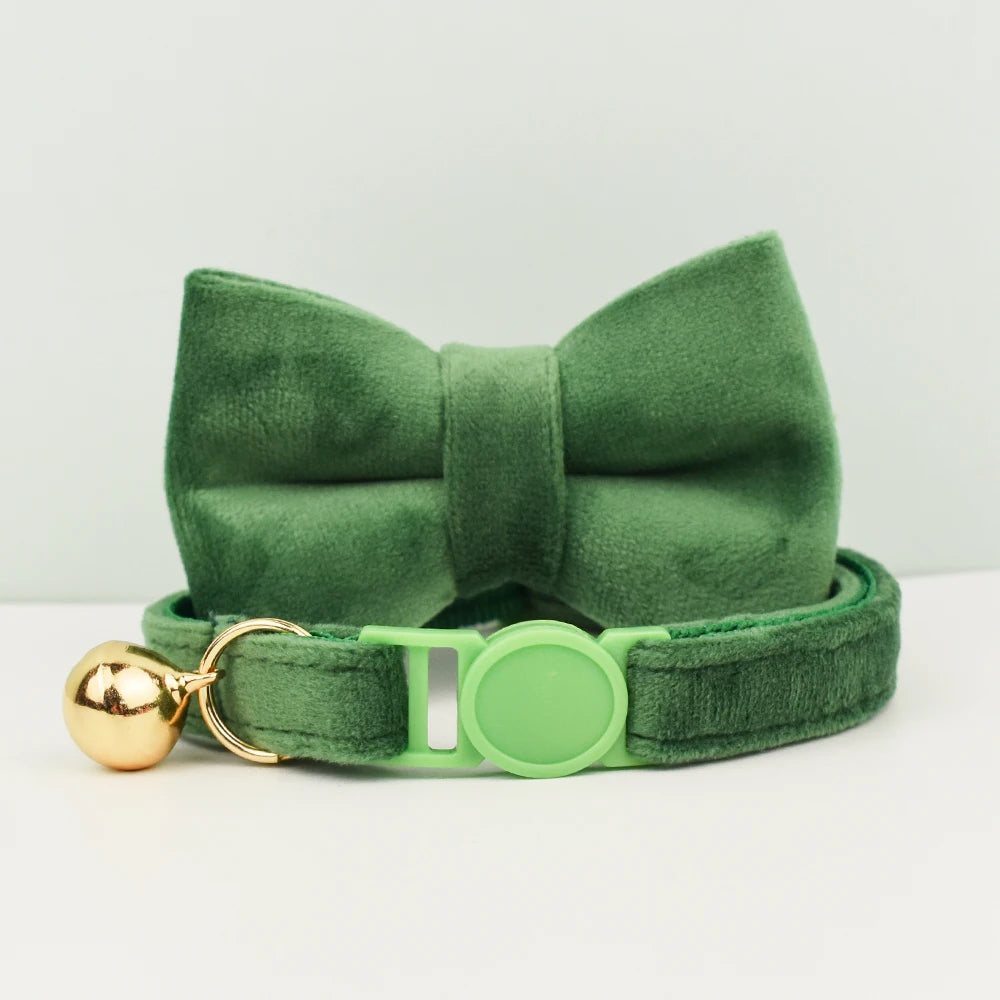 Adjustable Velvet Cat Collar with Bowknot, Safe Breakaway Style