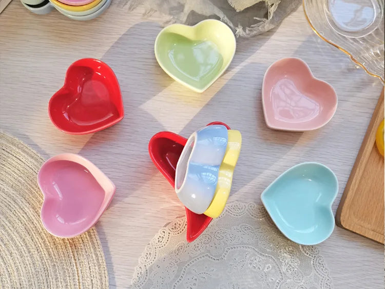 Heart-Shaped Ceramic Food Bowl for Hamsters and Small Animals