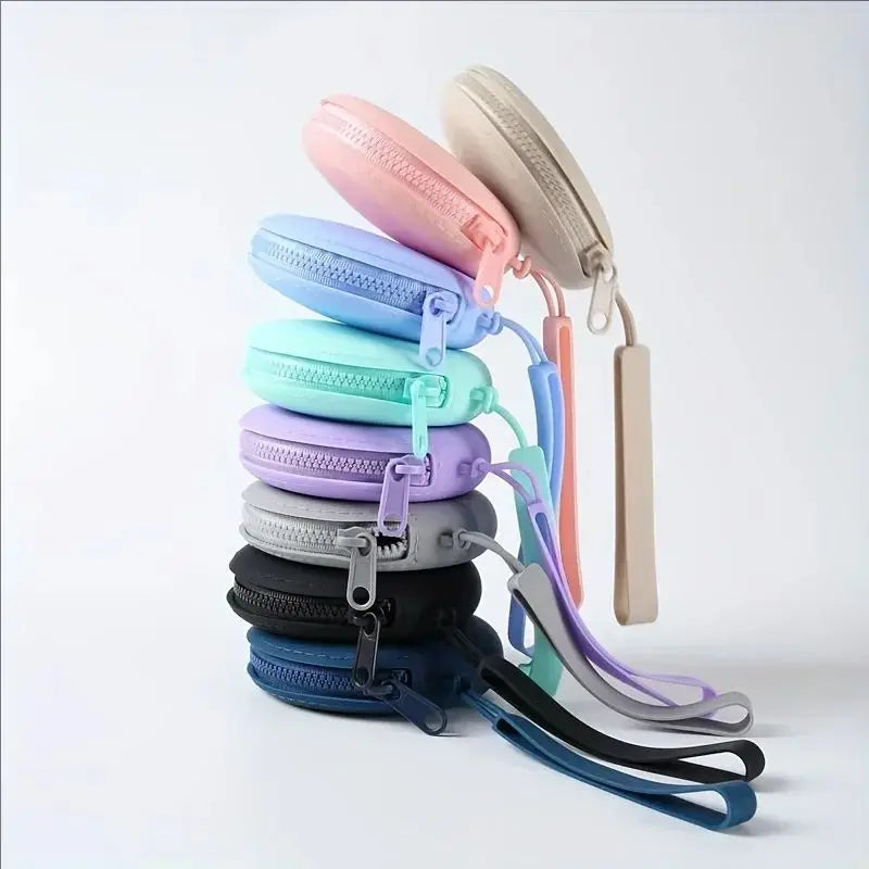 Silicone Dog Treat Pouch, Portable Clip-On Training Snack Holder